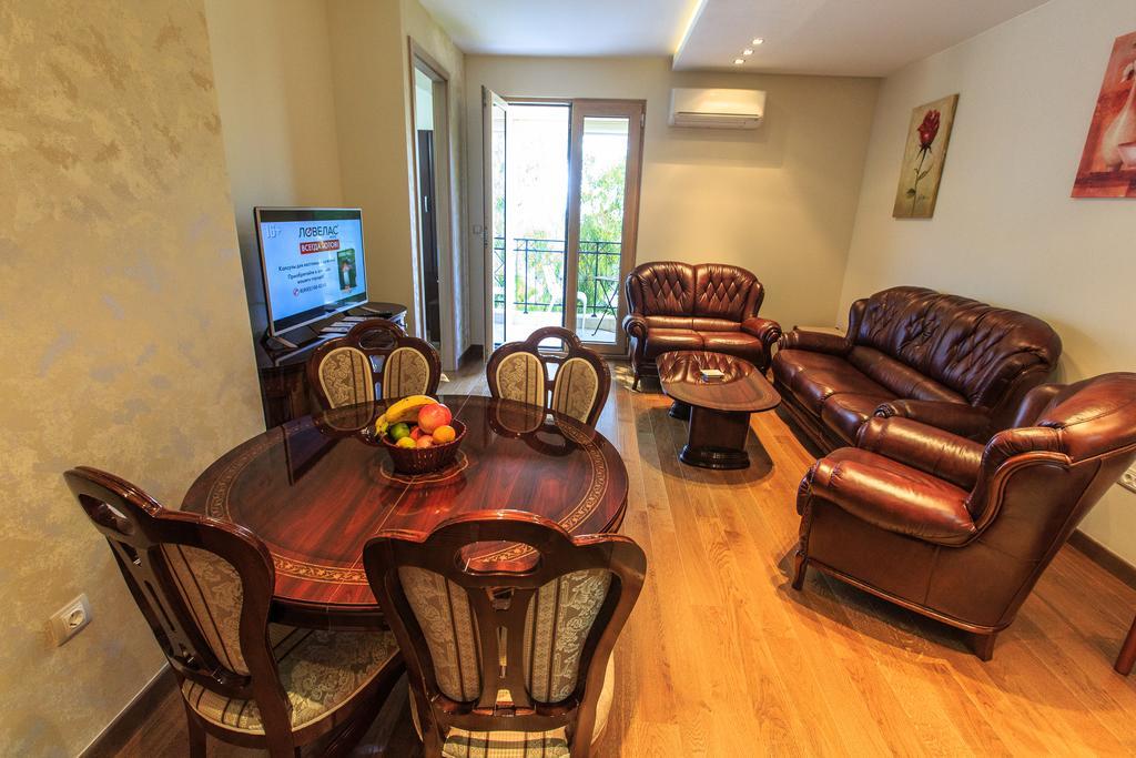 De Lux Apartments Petrovac エクステリア 写真